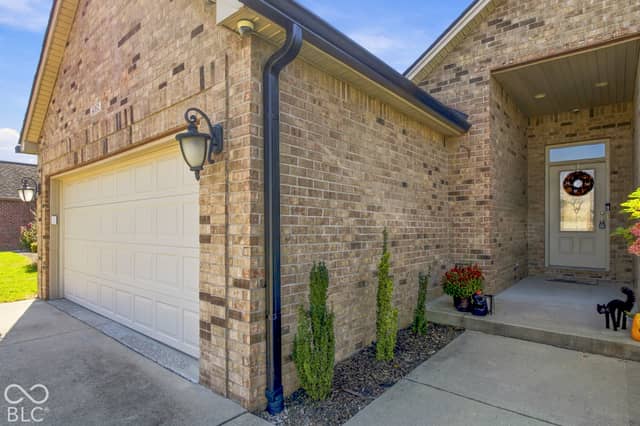 4352 Westminster Place, Columbus, IN 47201, photo 5 of 44