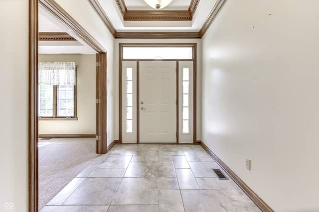 7718 Ashtree Drive, Indianapolis, IN 46259, photo 3 of 79