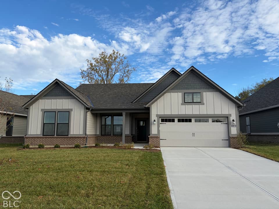 11346 Barn Owl Drive, Zionsville, IN 46077, photo 1 of 49
