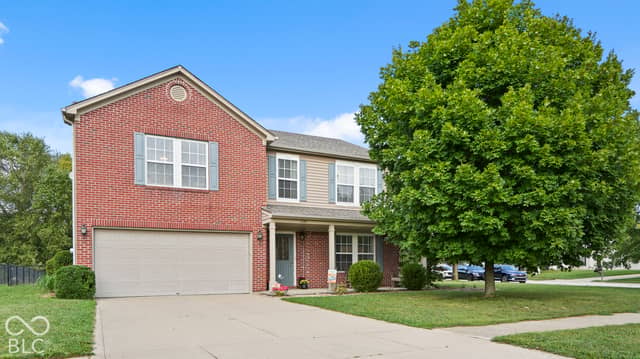 1124 E McClarnon Drive, Greenfield, IN 46140, photo 3 of 46