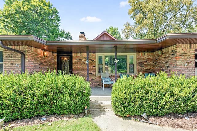 5626 Boy Scout Road, Indianapolis, IN 46226, photo 2 of 53