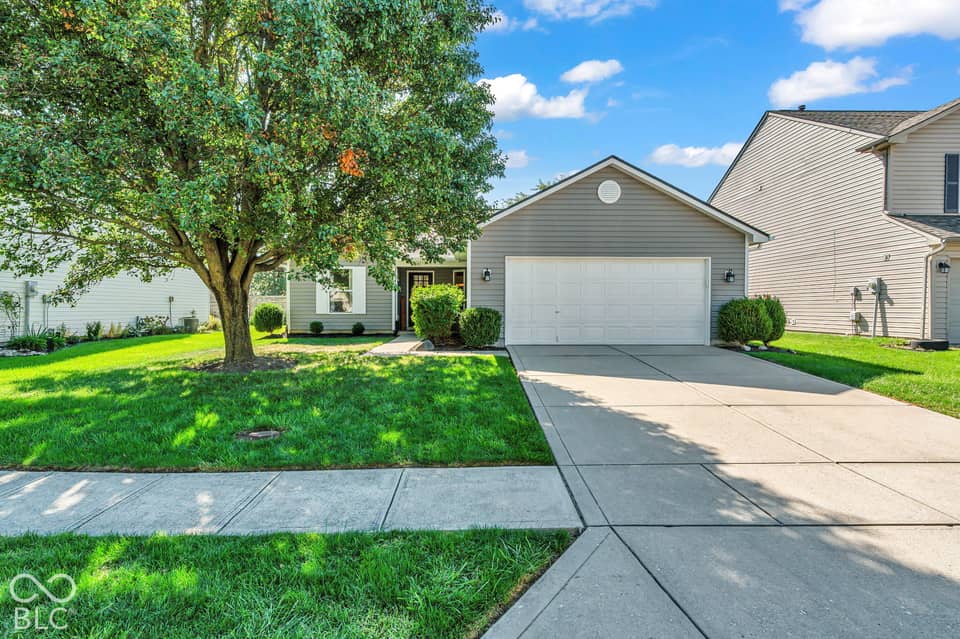 10801 Ravelle Road, Indianapolis, IN 46234, photo 1 of 33
