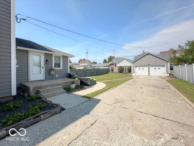 926 S A Street, Elwood, IN 46036, photo 5 of 27