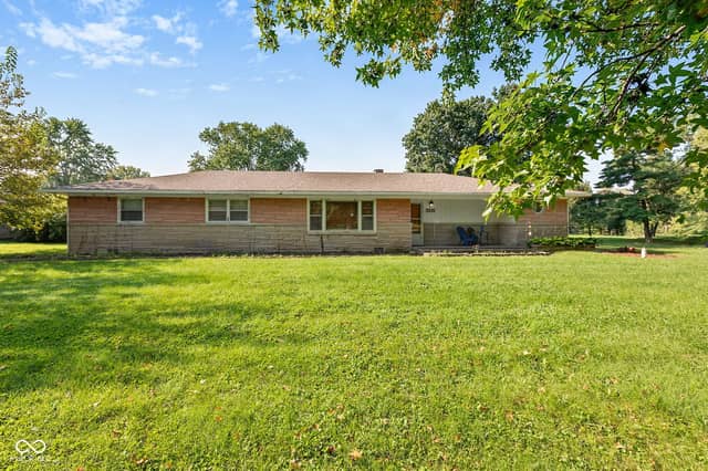 5210 S Illinois Street, Indianapolis, IN 46217, photo 2 of 40