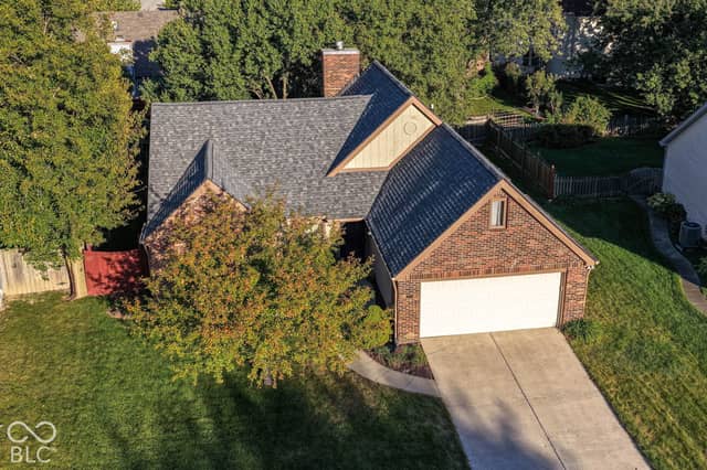 8823 Wintergreen Way, Indianapolis, IN 46256, photo 2 of 29