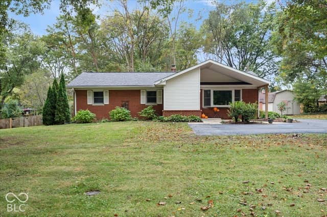 6802 Hillcrest Court, Indianapolis, IN 46227, photo 4 of 31