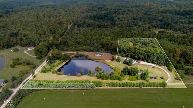 7433 Ogle Road, Freetown