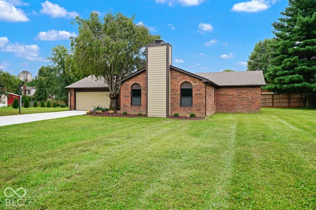 11331 Bloomfield Court, Indianapolis, IN 46259, photo 4 of 72