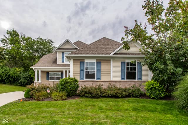9235 Crystal River, Indianapolis, IN 46240, photo 4 of 23