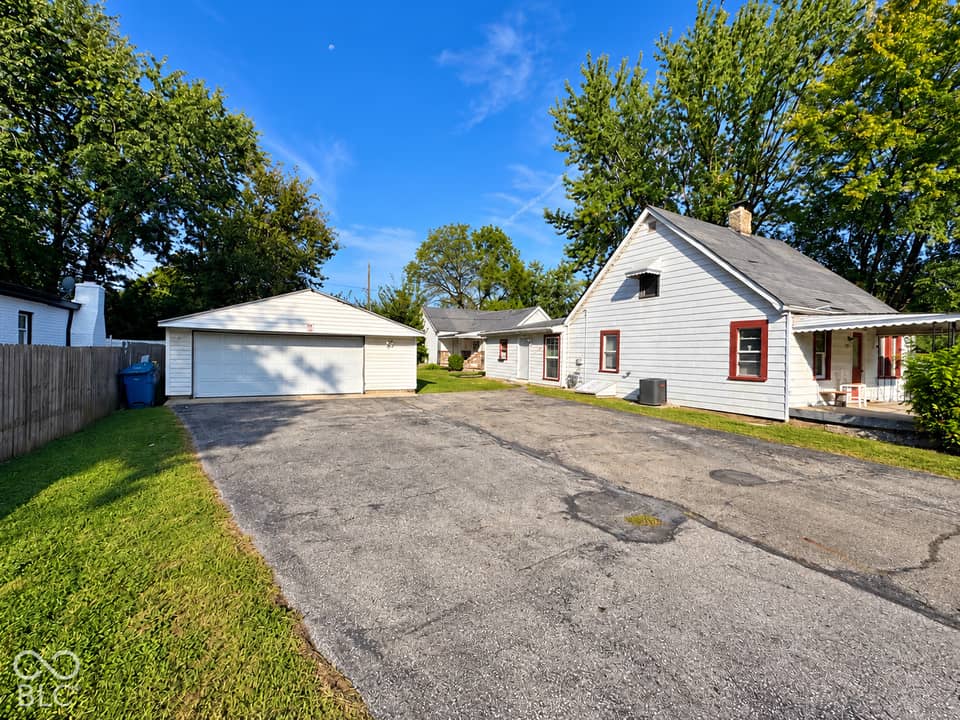 2726 S Lyons Avenue, Indianapolis
