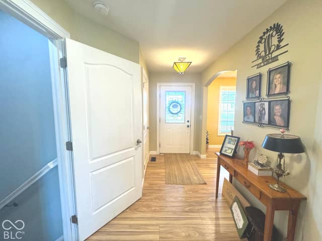 705 S Mossberg Court, Greensburg, IN 47240, photo 5 of 48