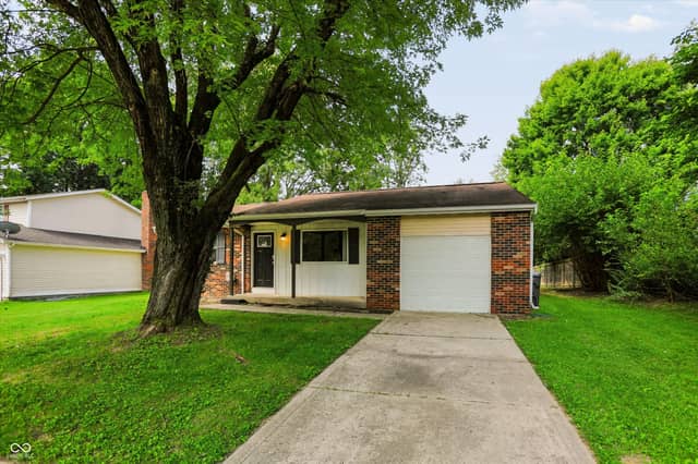 6864 Cordova Drive, Indianapolis, IN 46221, photo 4 of 48