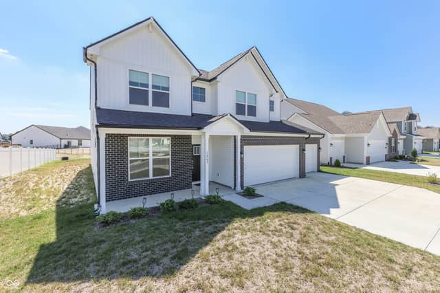 1261 Pegasus Drive, Franklin, IN 46131, photo 4 of 62