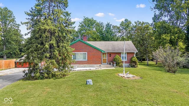 167 Buck Creek Road, Indianapolis, IN 46229, photo 3 of 39