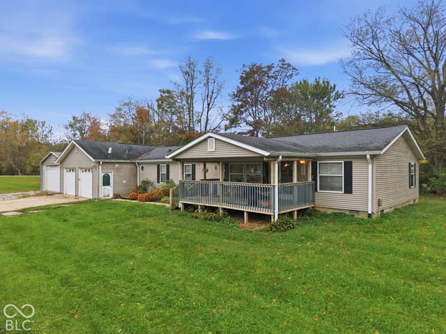 6376 Hall School Road, Martinsville, IN 46151, photo 2 of 43