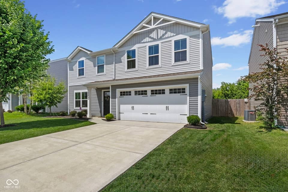 202 Traditions Pass, Greenwood, IN 46143, photo 1 of 39