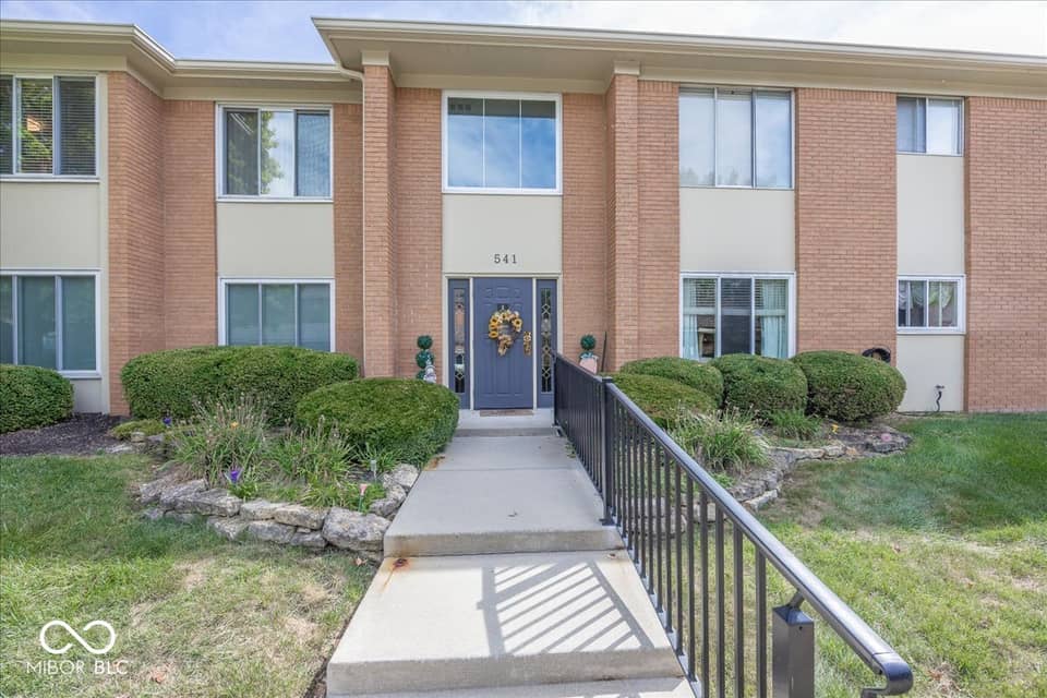 541 W Hunters Drive #C, Carmel
