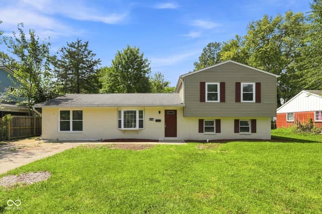 3570 Decamp Drive, Indianapolis, IN 46226, photo 4 of 28
