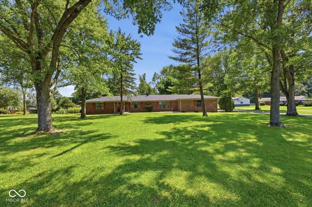 313 E 275 S, Shelbyville, IN 46176, photo 3 of 43