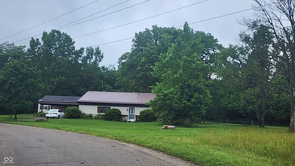 92 E Trestle Road, Veedersburg
