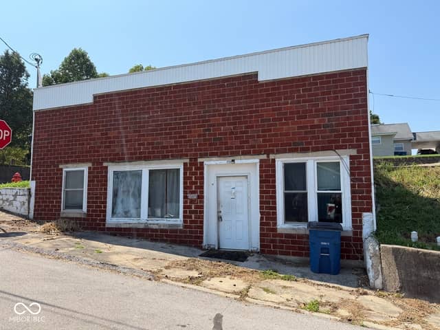 1731 K Street, Bedford, IN 47421, photo 3 of 14