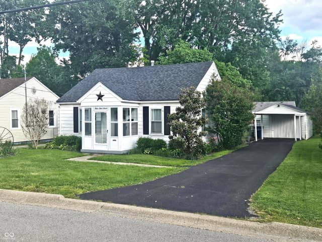 347 S Fern Street, Sellersburg, IN 47172, photo 4 of 31