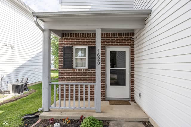 4620 Whitham Lane, Indianapolis, IN 46237, photo 3 of 29
