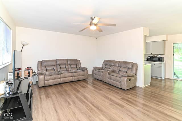 10056 E 126 Street E, Fishers, IN 46038, photo 5 of 23