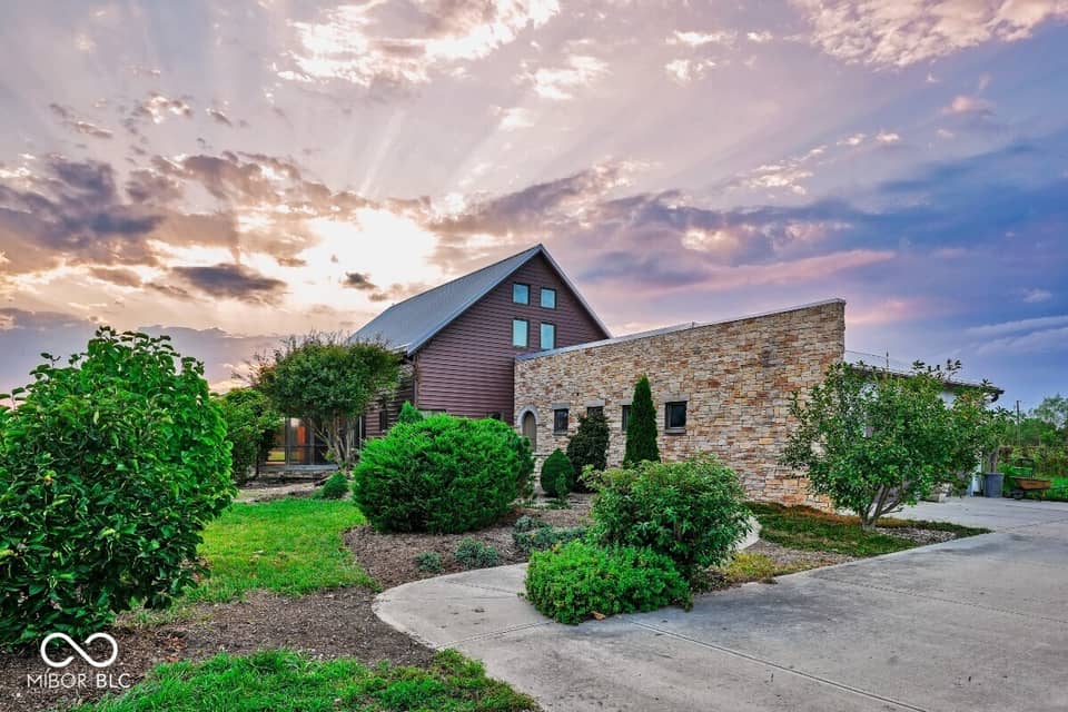 9458 N Kitchen Road, Mooresville, IN 46158, photo 1 of 59