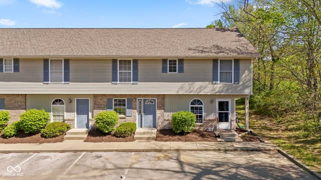 765 E Sherwood Hills Drive, Bloomington, IN 47401, photo 4 of 31