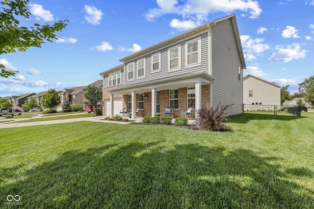 1304 Glen Canyon Drive, Greenwood, IN 46143, photo 4 of 44