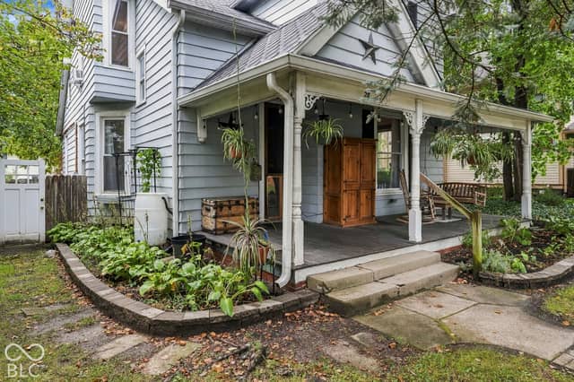 28 N Whittier Place, Indianapolis, IN 46219, photo 4 of 35