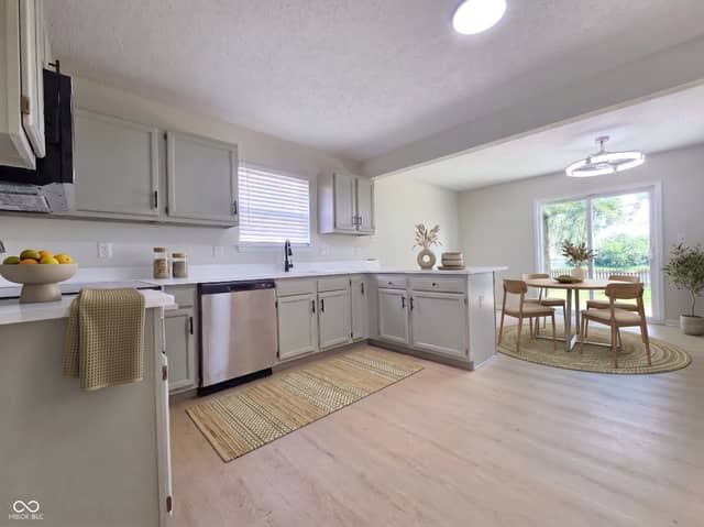 243 Lakemoore Street, Brownsburg, IN 46112, photo 3 of 23