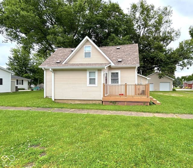 311 B Street S, Thorntown, IN 46071, photo 3 of 26