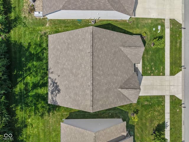 2537 Riviera Place, Greenwood, IN 46143, photo 5 of 39