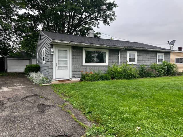 2809 N Rosewood Avenue, Muncie, IN 47304, photo 2 of 13