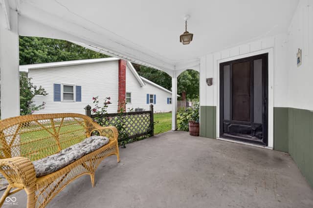 1311 S J Street S, Elwood, IN 46036, photo 5 of 31