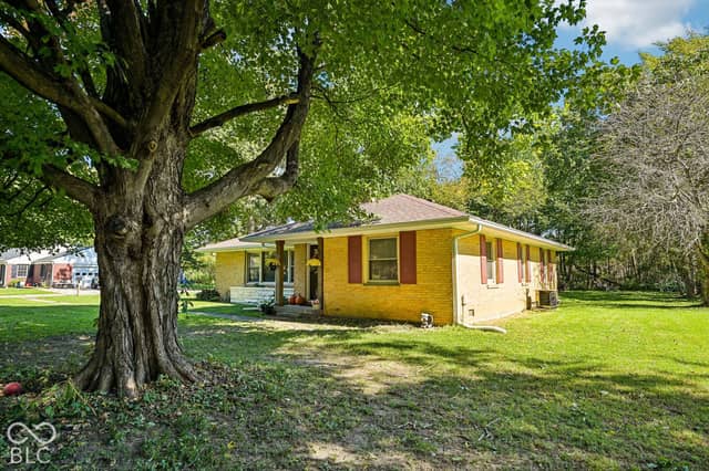 1608 Weslow Court, Anderson, IN 46011, photo 4 of 27