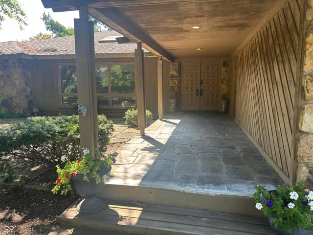8888 Alderly Court, Indianapolis, IN 46260, photo 3 of 19