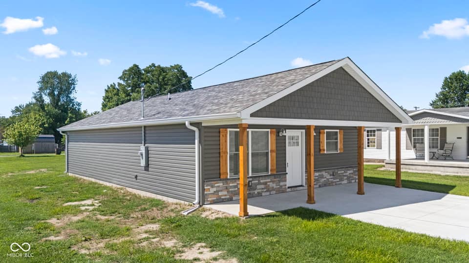 403 W Howard Street, Crothersville