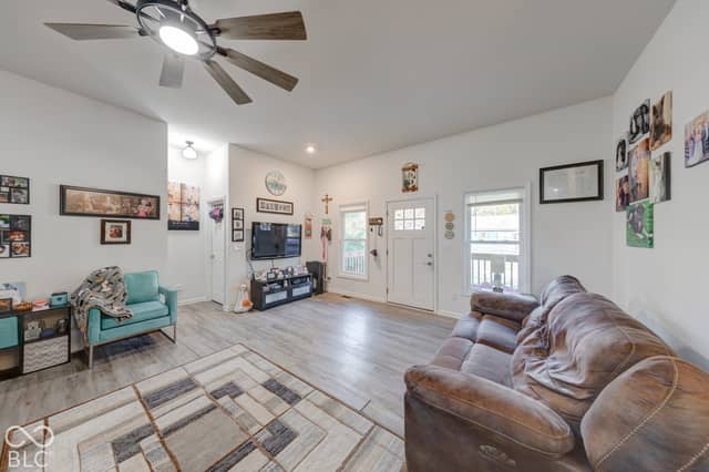 1188 Evergreen Way, North Vernon, IN 47265, photo 4 of 17