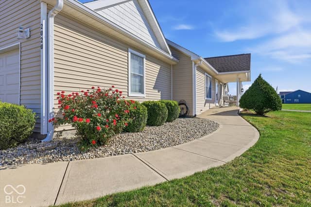 2020 Pin Oak Court, Shelbyville, IN 46176, photo 4 of 30