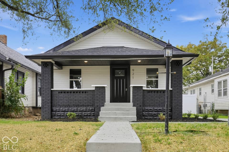 921 N Emerson Avenue, Indianapolis, IN 46219, photo 1 of 30