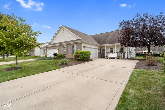 1193 Fantail Drive, Greenwood, IN 46143, photo 2 of 40
