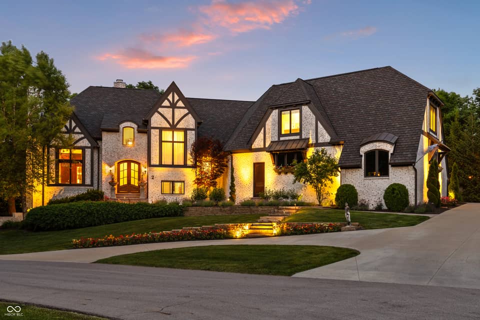 2 Woodard Bluff, Zionsville