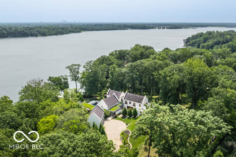 5215 Green Braes East Drive, Indianapolis