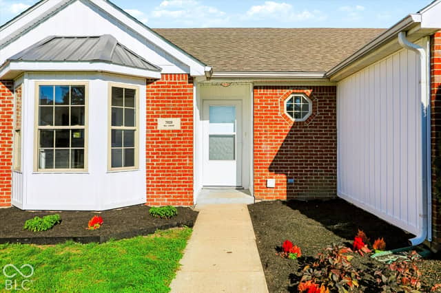 7020 Ira Court, Indianapolis, IN 46217, photo 3 of 25