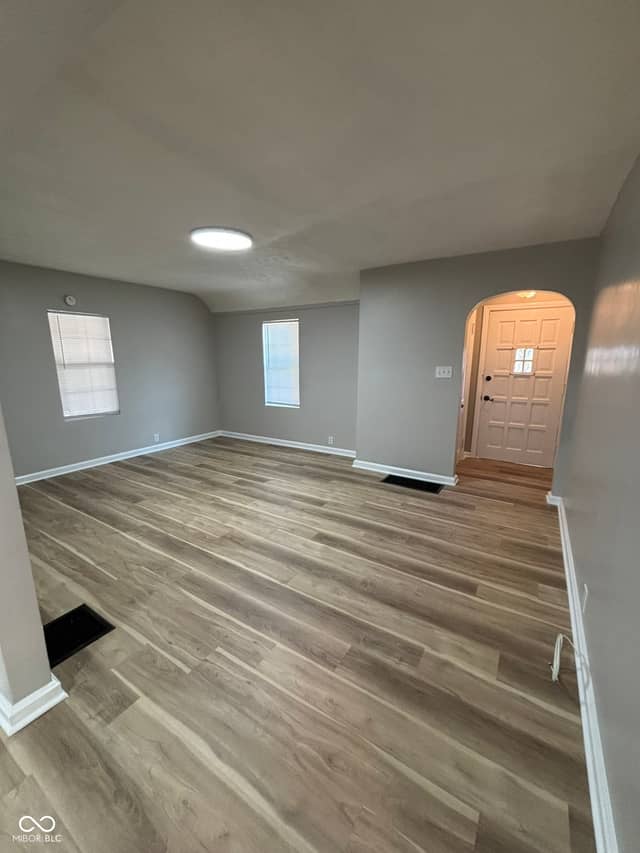 4838 E Young Avenue, Indianapolis, IN 46201, photo 5 of 29
