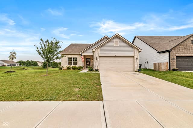 143 Winding Brook Way, Pendleton, IN 46064, photo 2 of 25