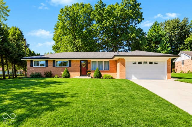 8150 Hi Vu Drive, Indianapolis, IN 46227, photo 2 of 28